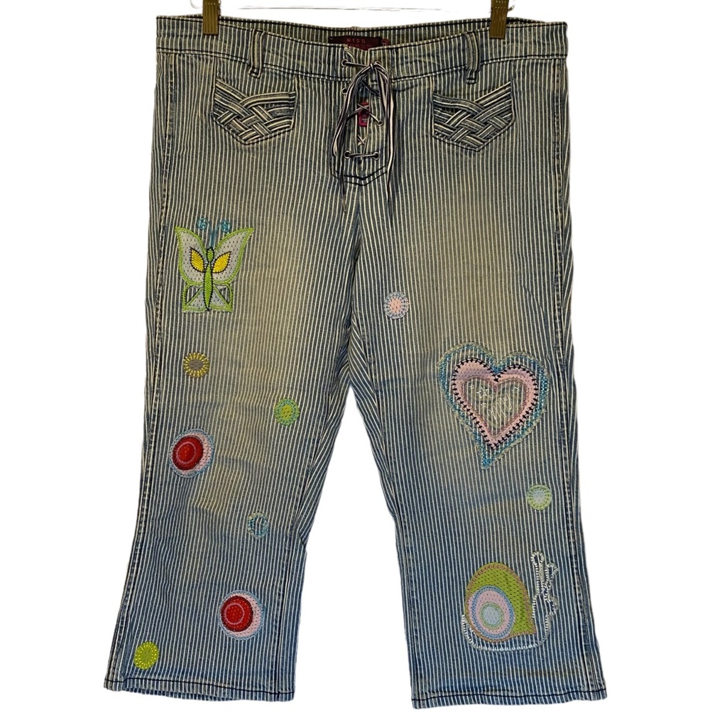 Vintage Striped Distressed Patch Stretch Denim Summer Capri Pants. Size 13-14